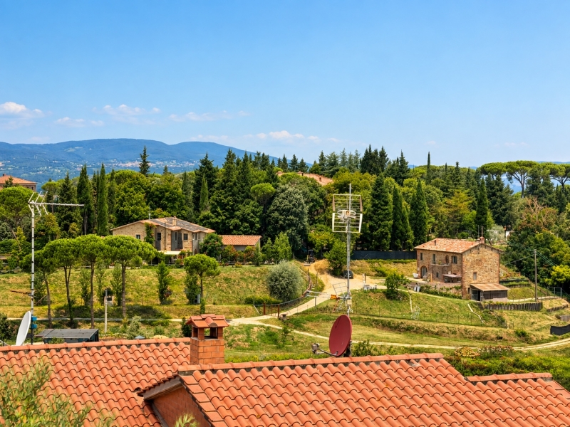 Locale commerciale con giardino a Citt� della Pieve