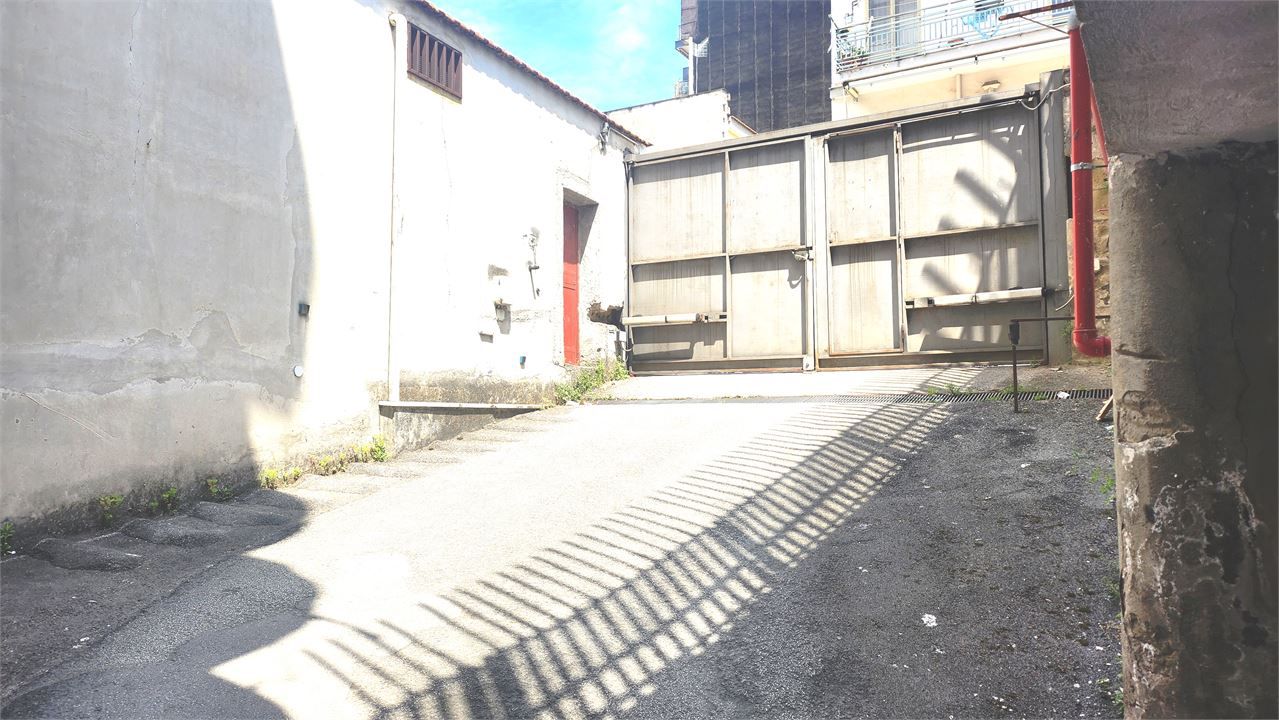 Box/Garage 70mq in affitto a Afragola