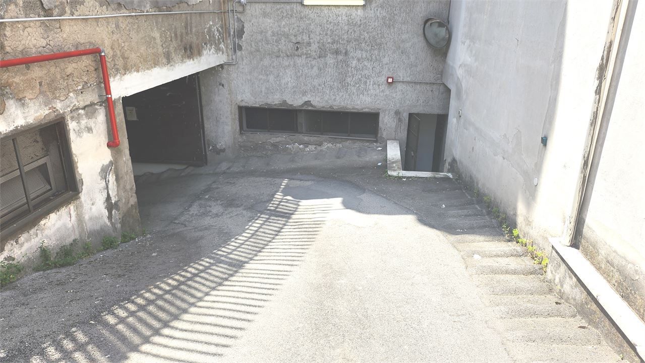 Box/Garage 70mq in affitto a Afragola