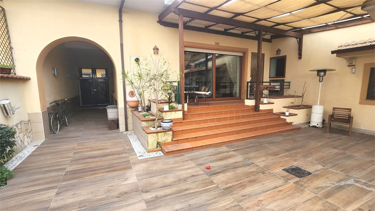 Villa in vendita a Casoria