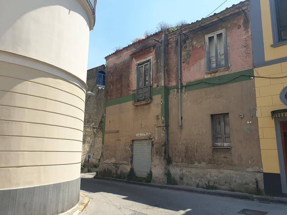 Casa indipendente da ristrutturare a Sant'Arpino