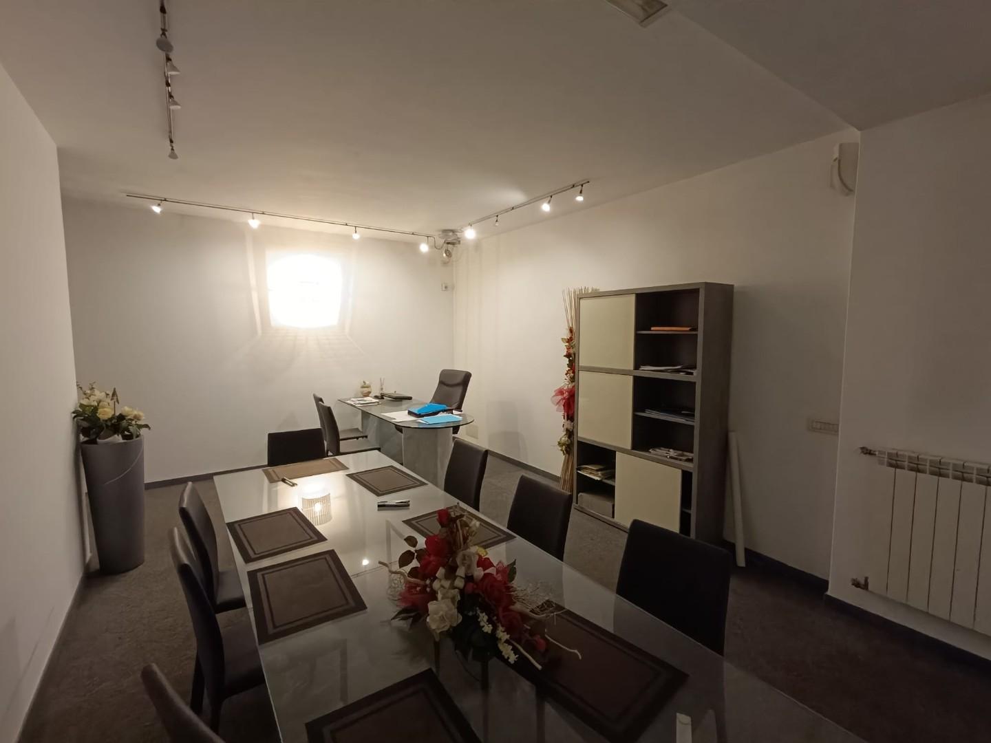 Ufficio in vendita, Carrara centro