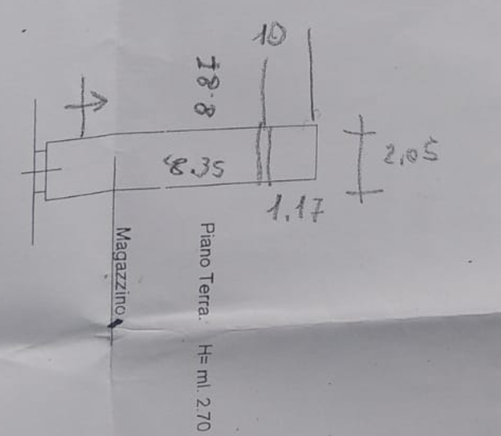 Locale commerciale in vendita, Carrara avenza