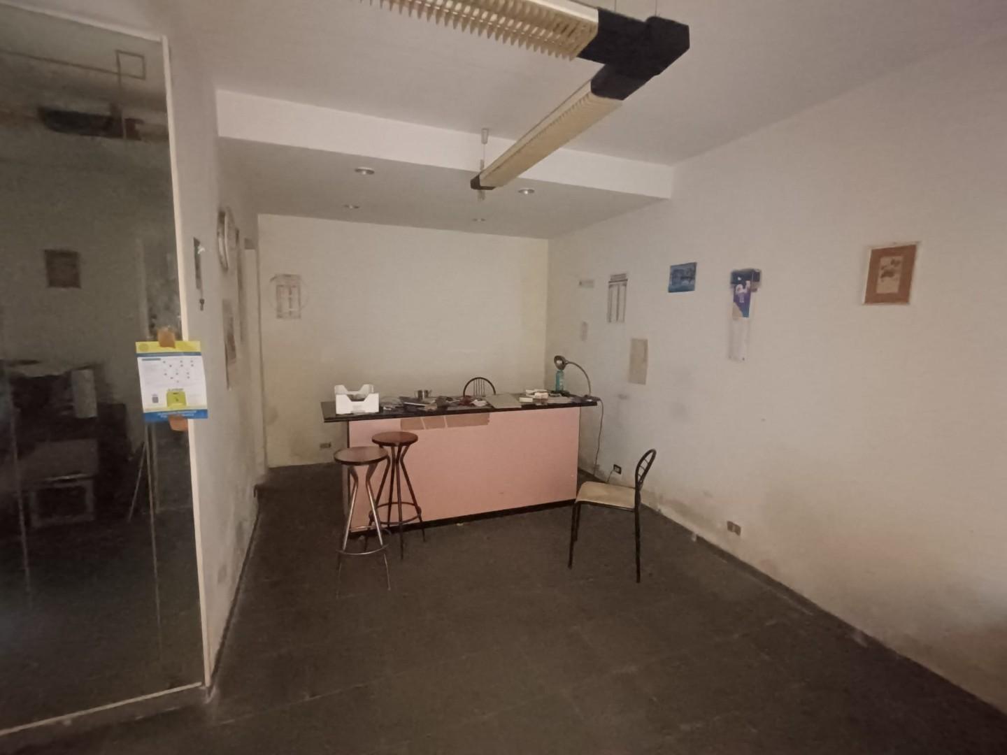 Bilocale da ristrutturare, Carrara avenza