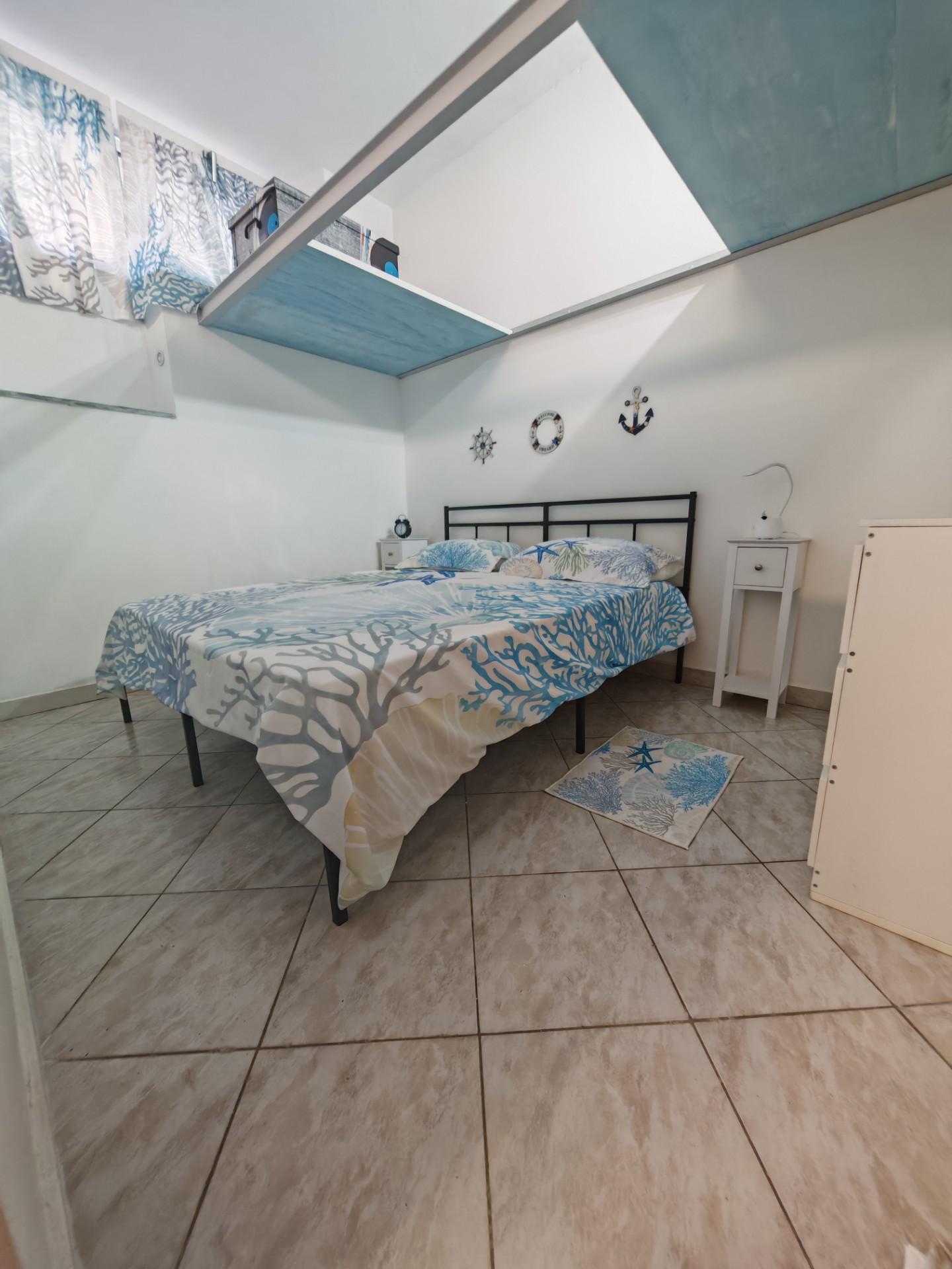 Monolocale arredato in affitto, Carrara marina di