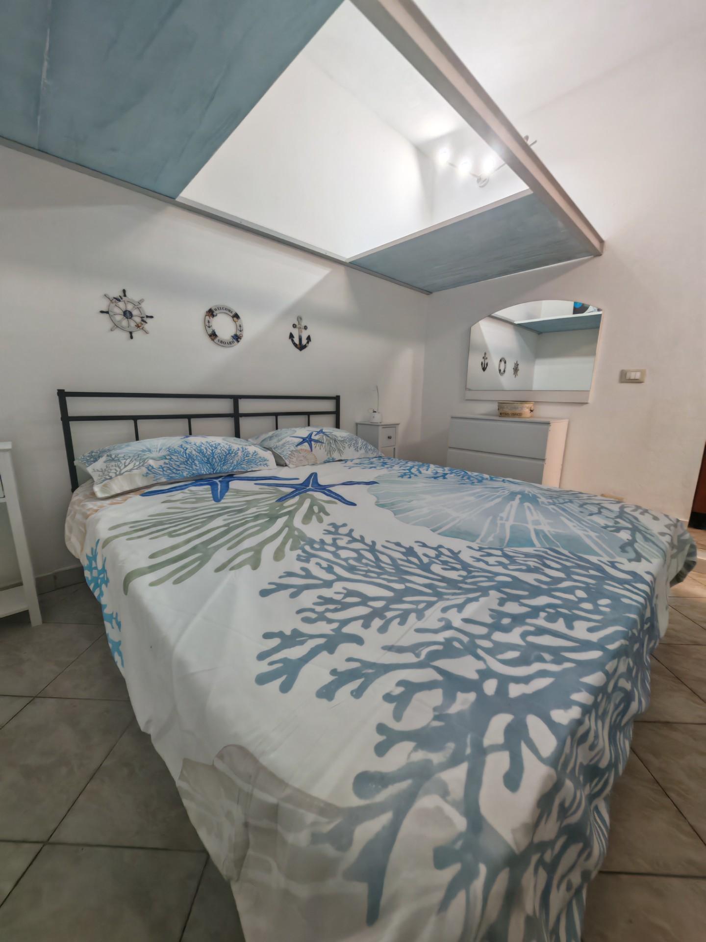 Monolocale arredato in affitto, Carrara marina di