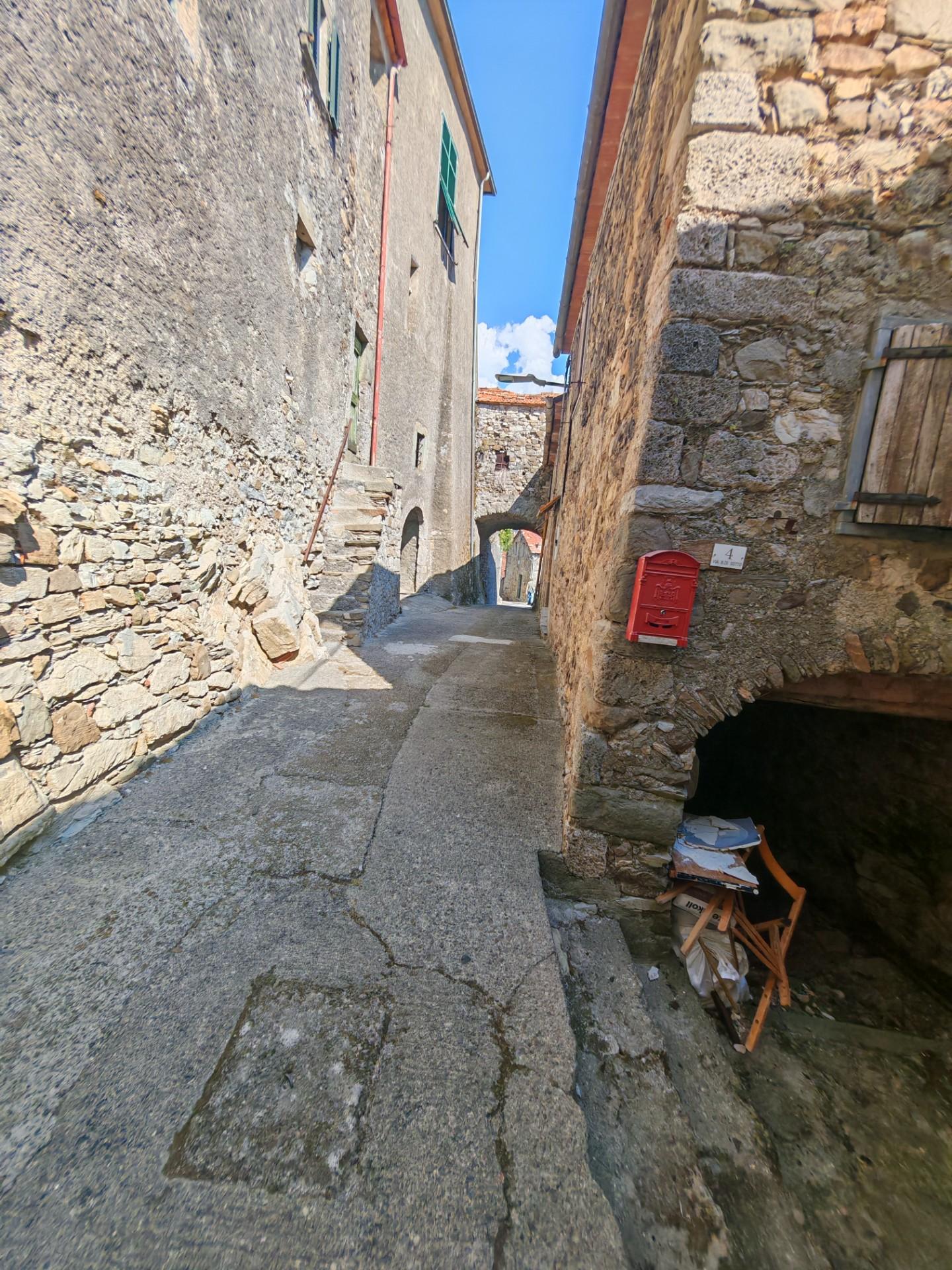 Casa indipendente da ristrutturare, Fosdinovo marciaso