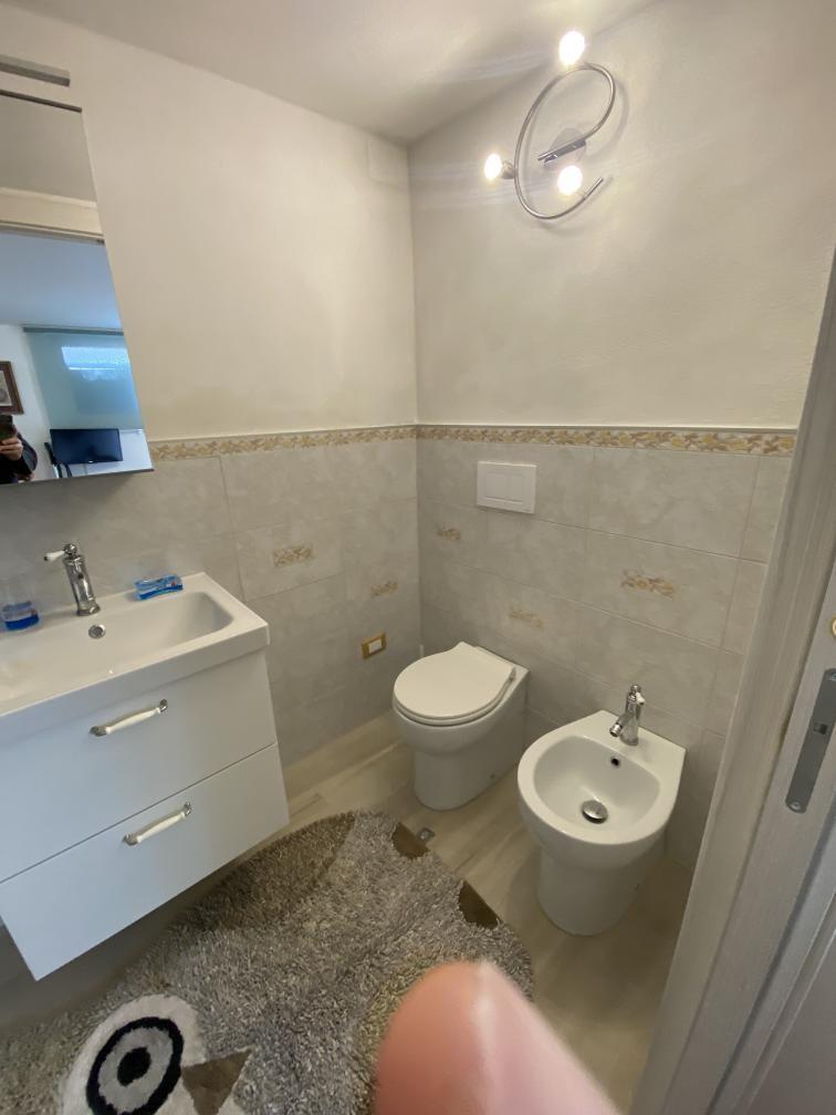 Monolocale arredato in affitto, Carrara marina di