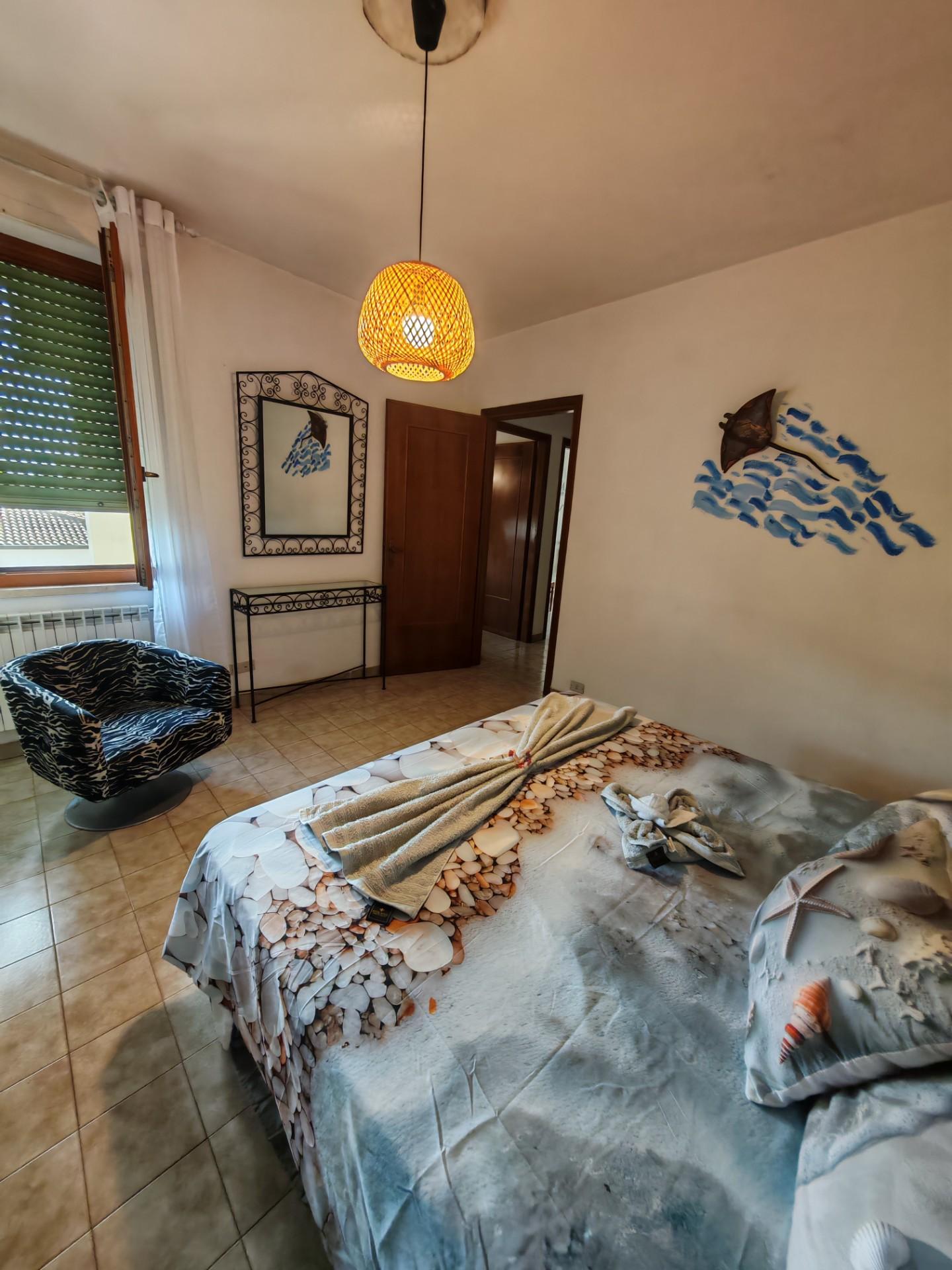 Casa indipendente arredata in affitto a Ortonovo