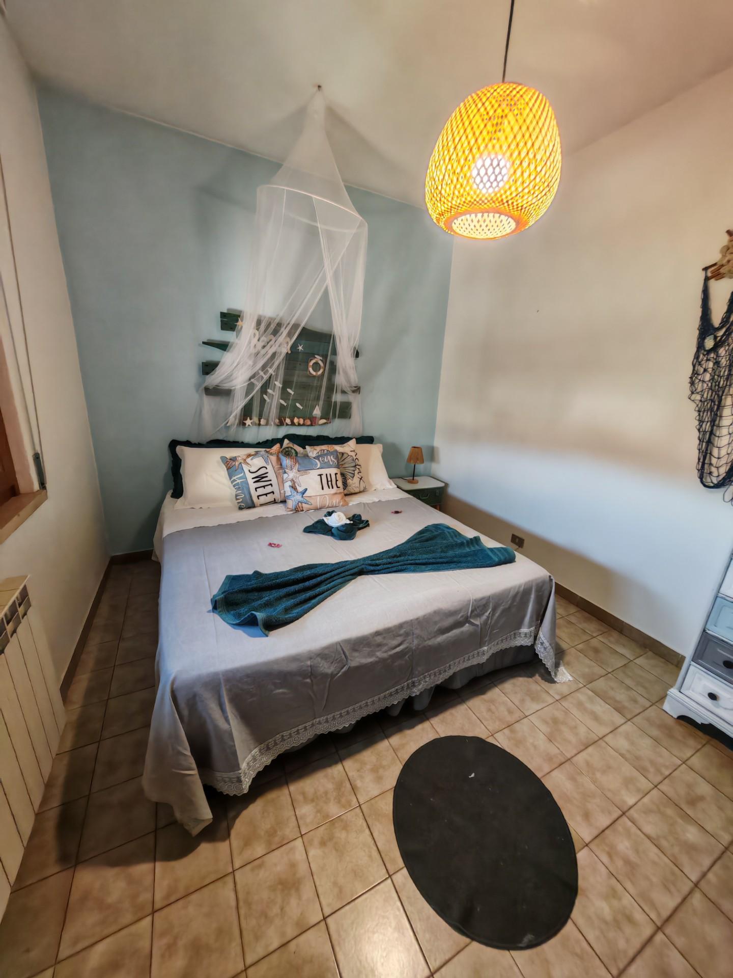 Casa indipendente arredata in affitto a Ortonovo