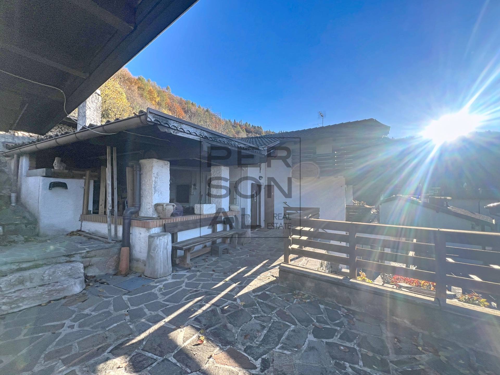 Casa Singola in vendita a Brentonico, Saccone