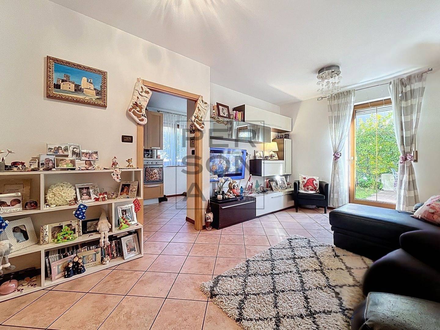 Appartamento in vendita a Rover della Luna