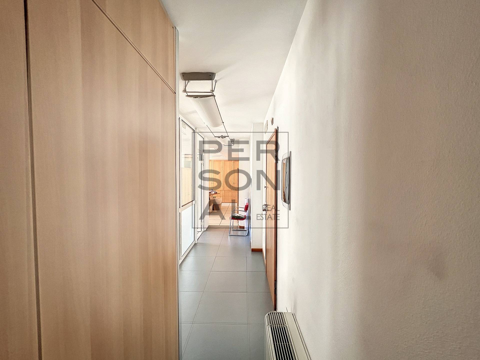 Ufficio in vendita a Trento, Semicentro