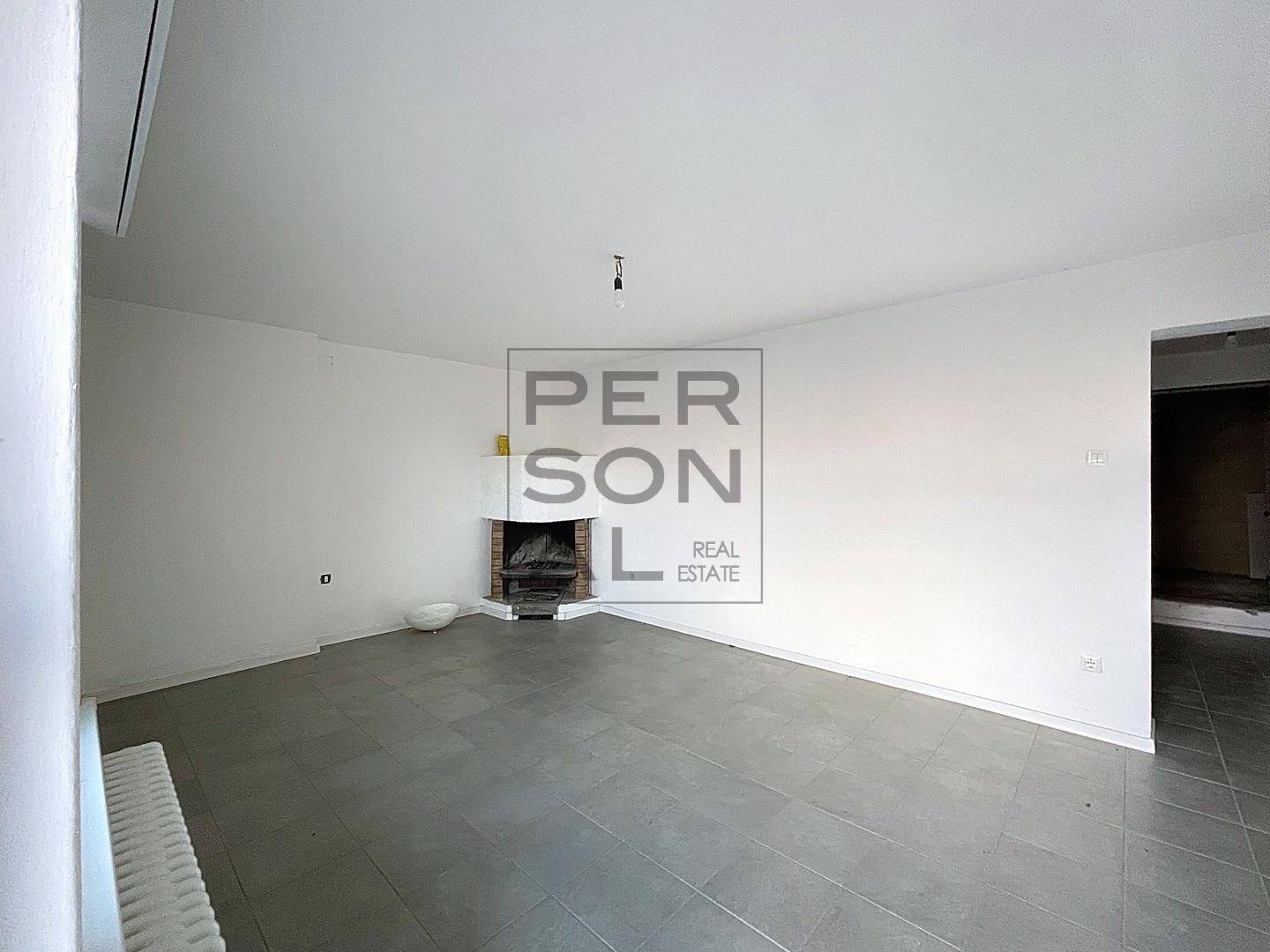 Villa in vendita a Calceranica al Lago, Calceranica