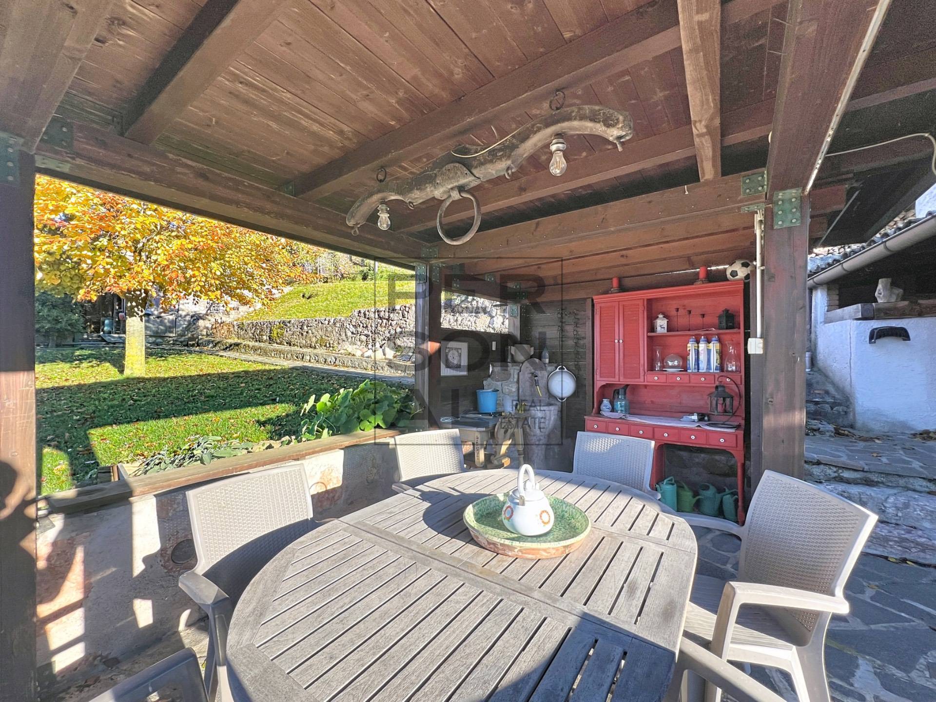 Casa Singola in vendita a Brentonico, Saccone