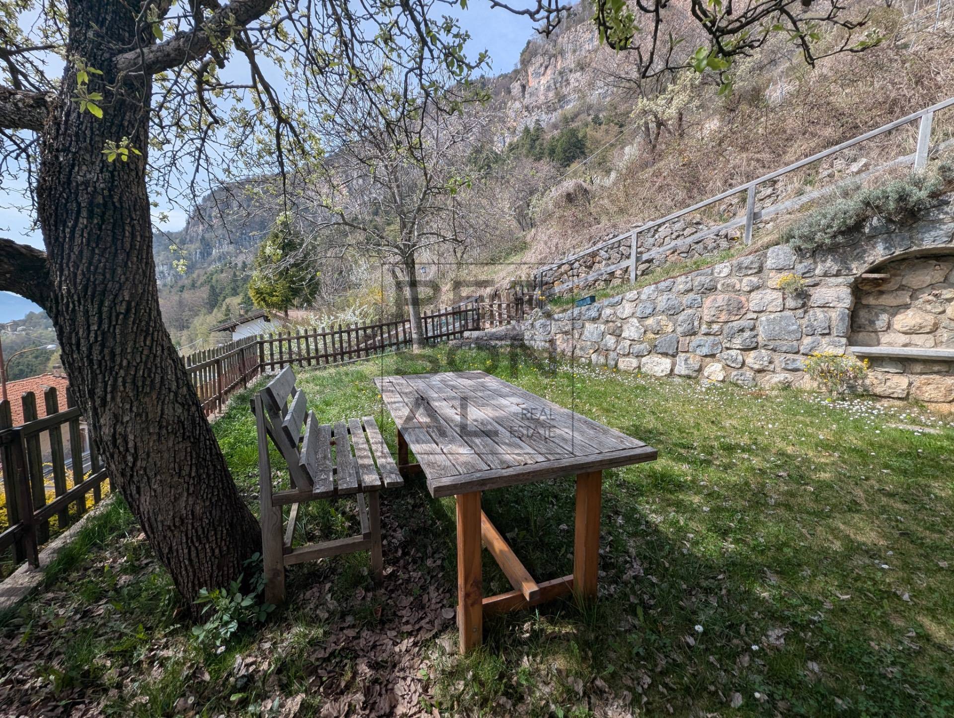 Appartamento in vendita a Terragnolo