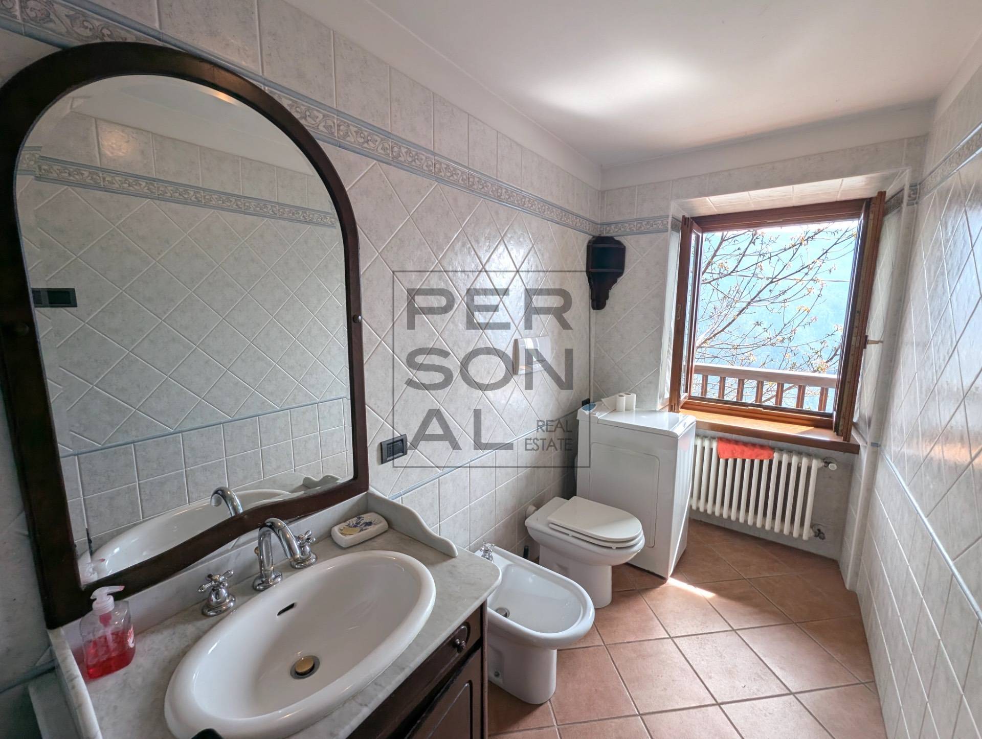 Appartamento in vendita a Terragnolo