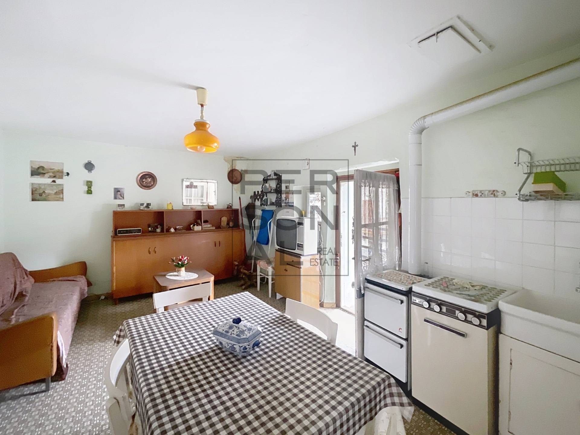 Porzione Casa in vendita a Levico Terme, Levico