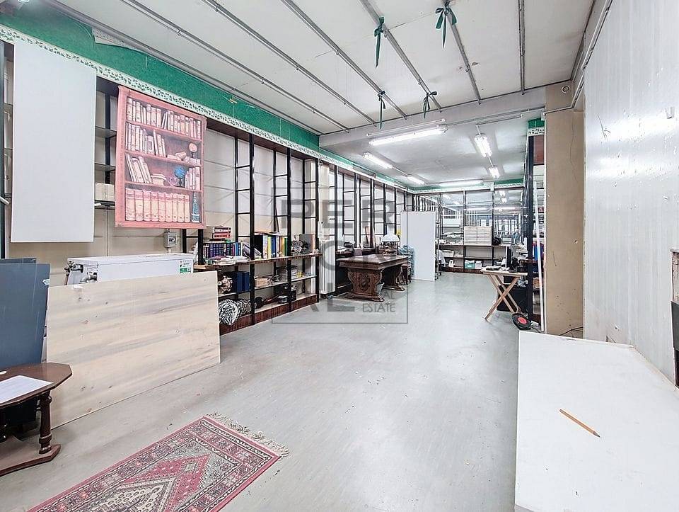 Negozio in vendita a Trento, Centro storico