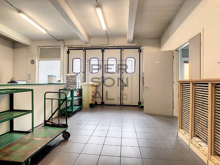 Capannone in vendita a Trento, Piedicastello