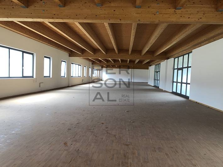 Capannone in vendita a Altopiano della Vigolana, Vattaro