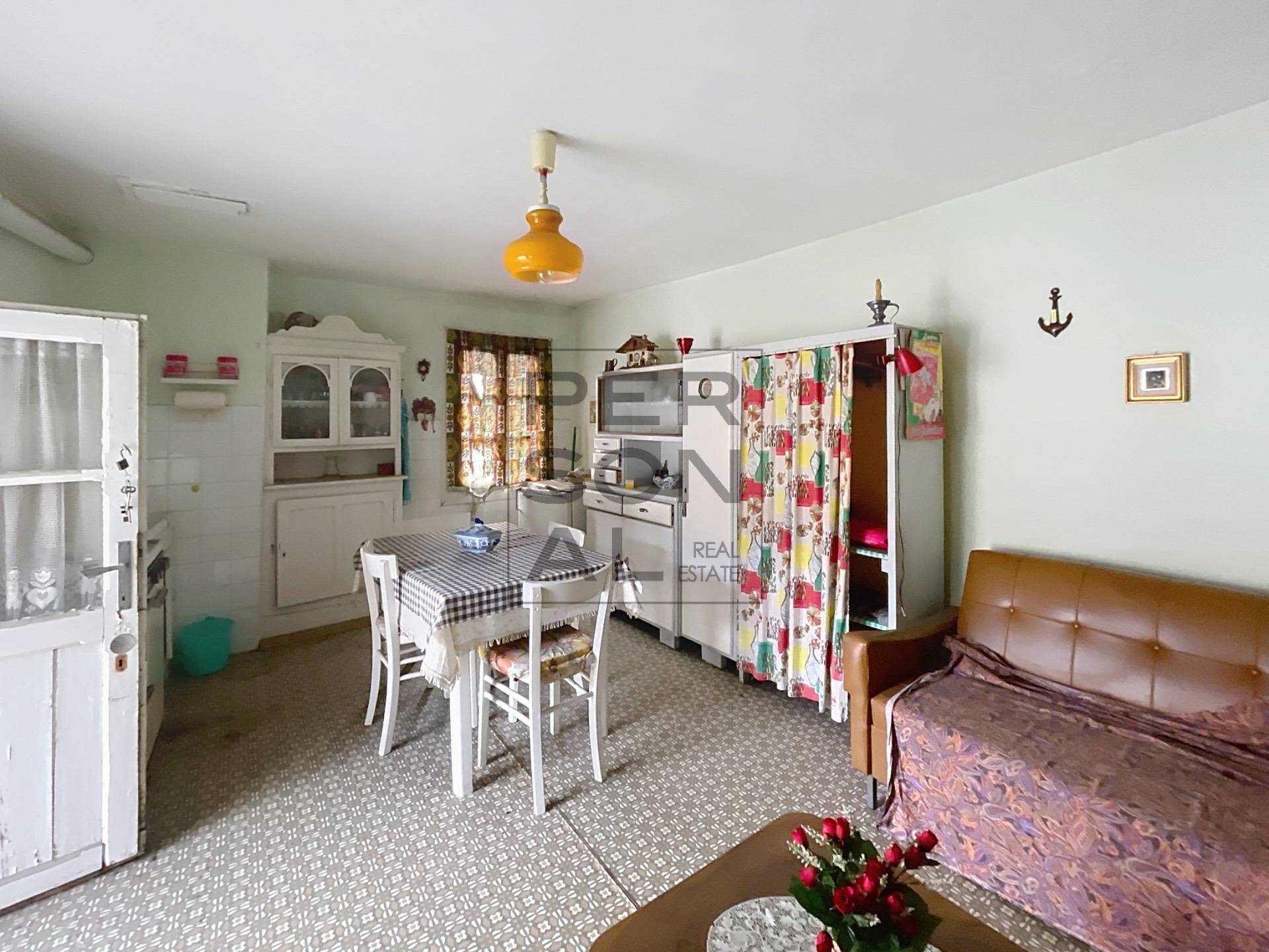 Porzione Casa in vendita a Levico Terme, Levico