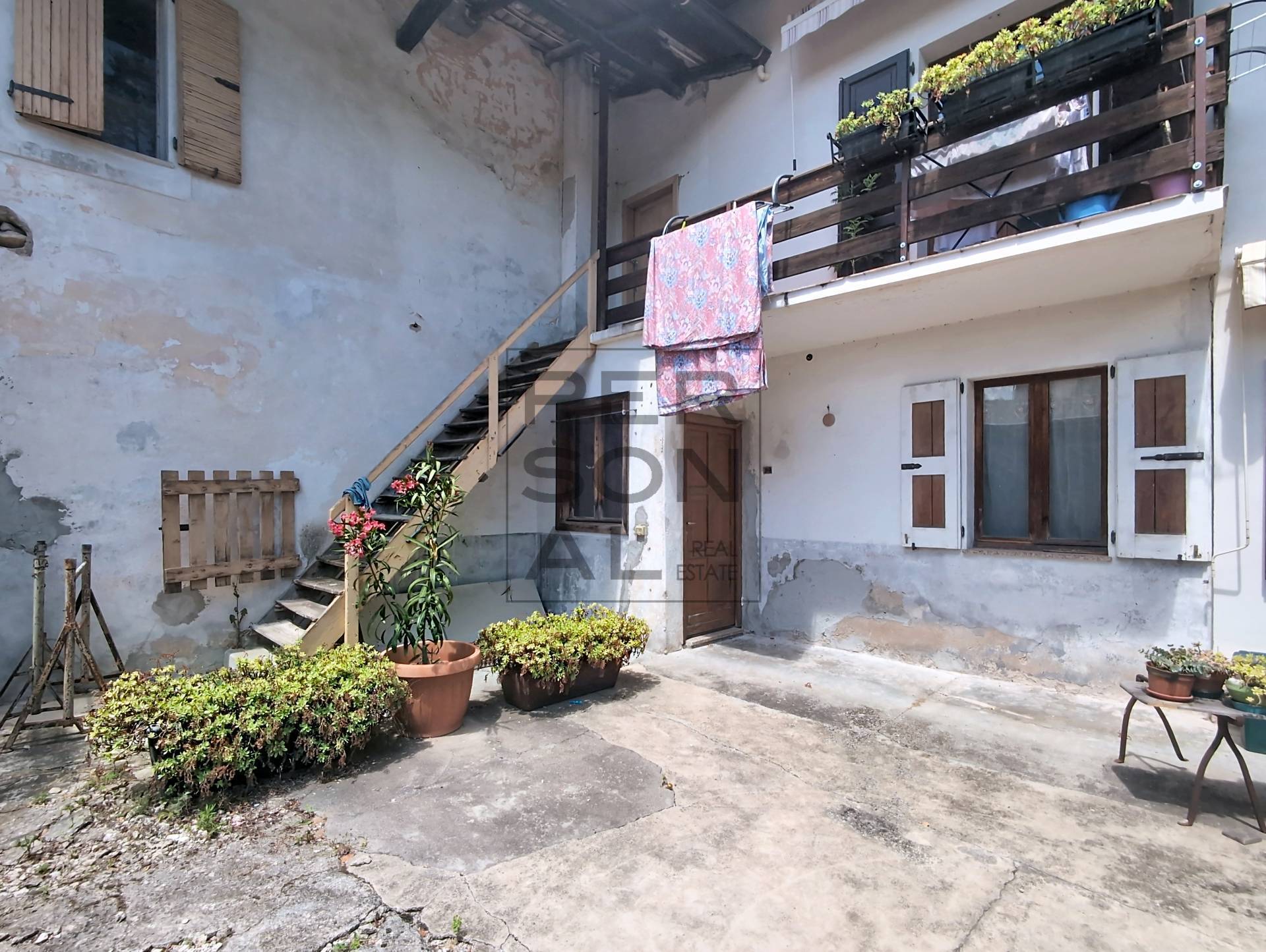Porzione Casa in vendita a Rovereto, Lizzana