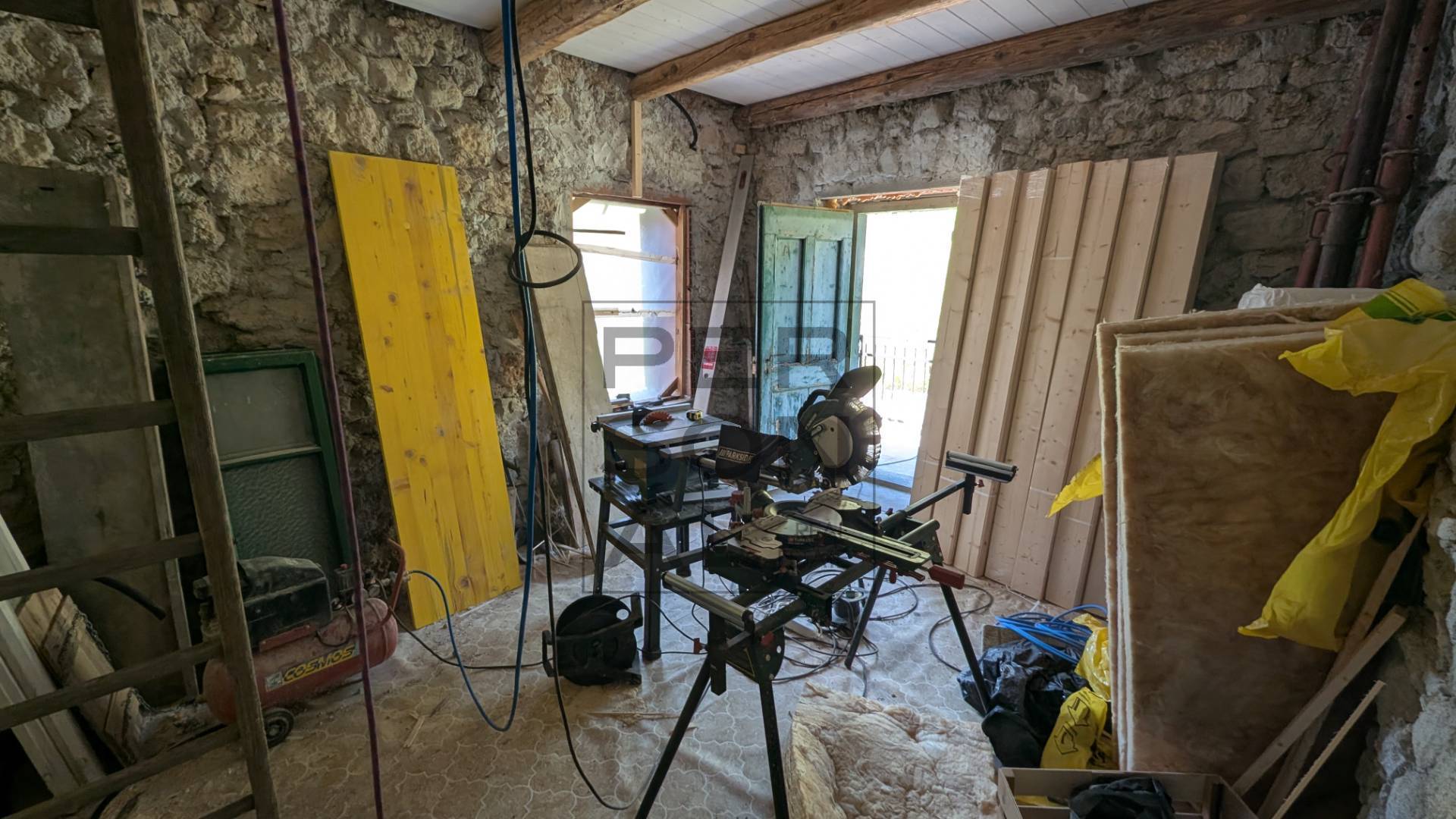 Porzione Casa in vendita a Terragnolo