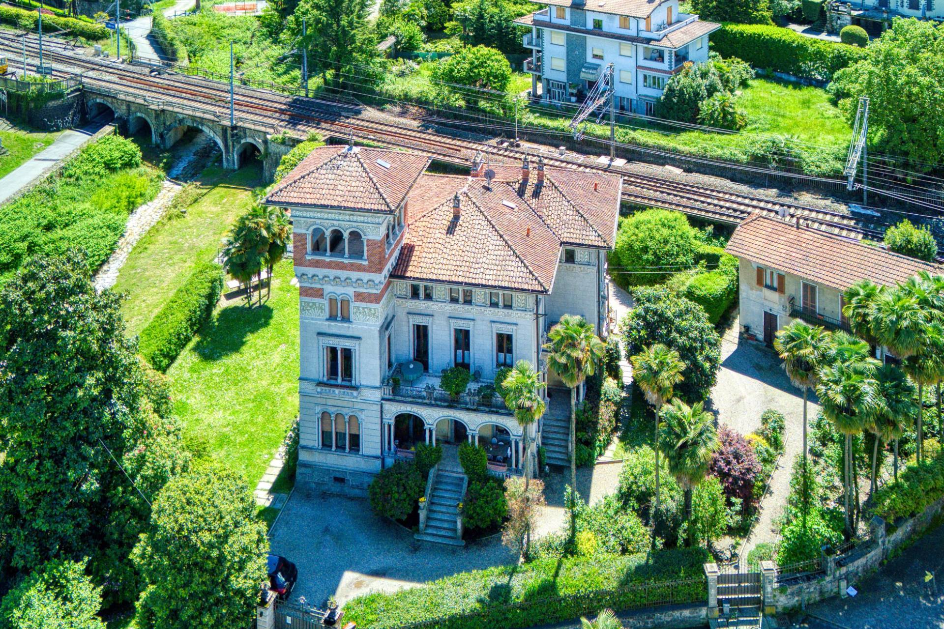Villa in vendita a Verbania