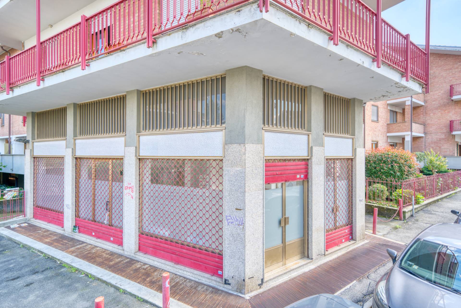 Locale commerciale in affitto a Settimo Torinese