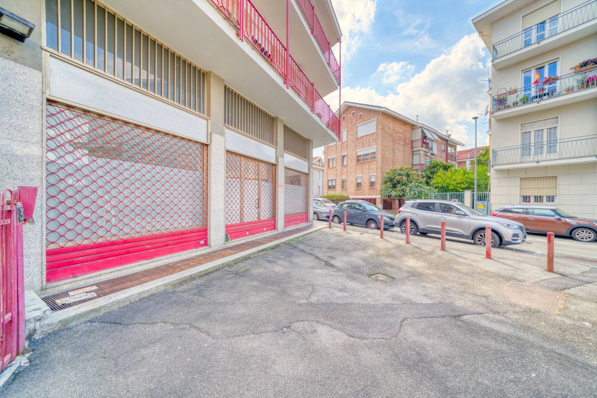 Locale commerciale in affitto a Settimo Torinese