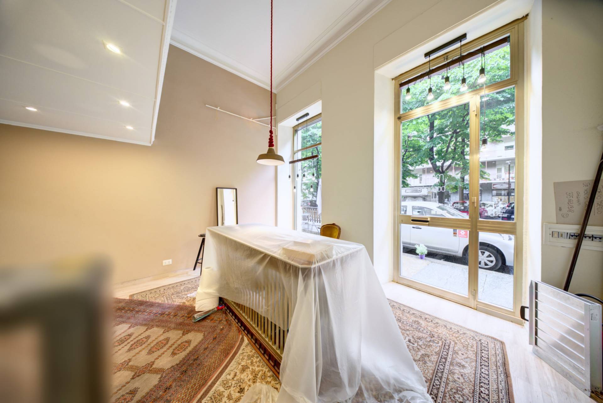 Locale commerciale in affitto a Torino, Cit Turin