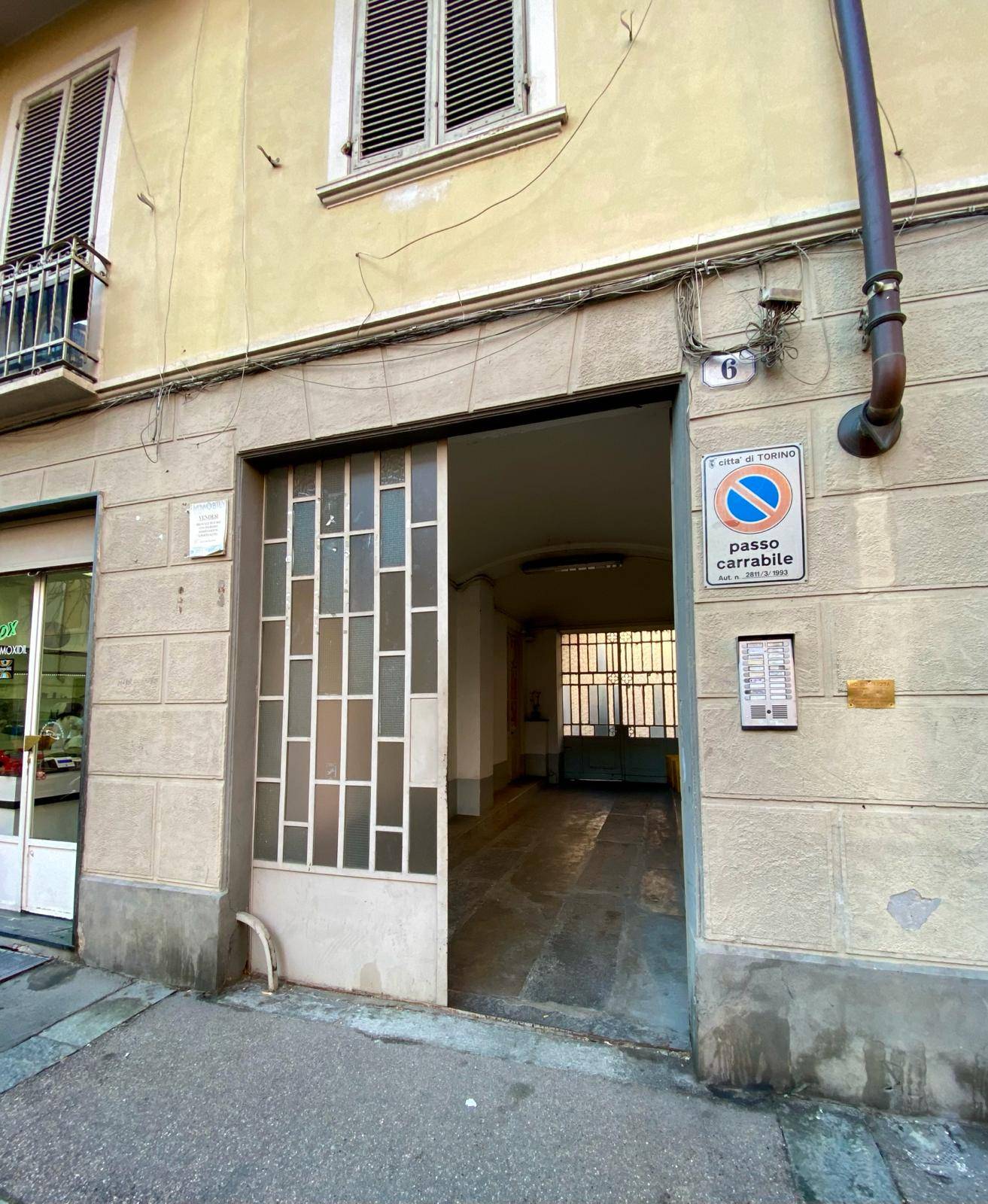 Posto auto scoperto in vendita a Torino, Cenisia