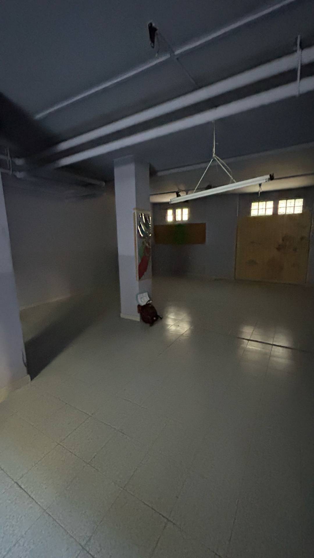 Locale commerciale in vendita a Torino, Santa Rita