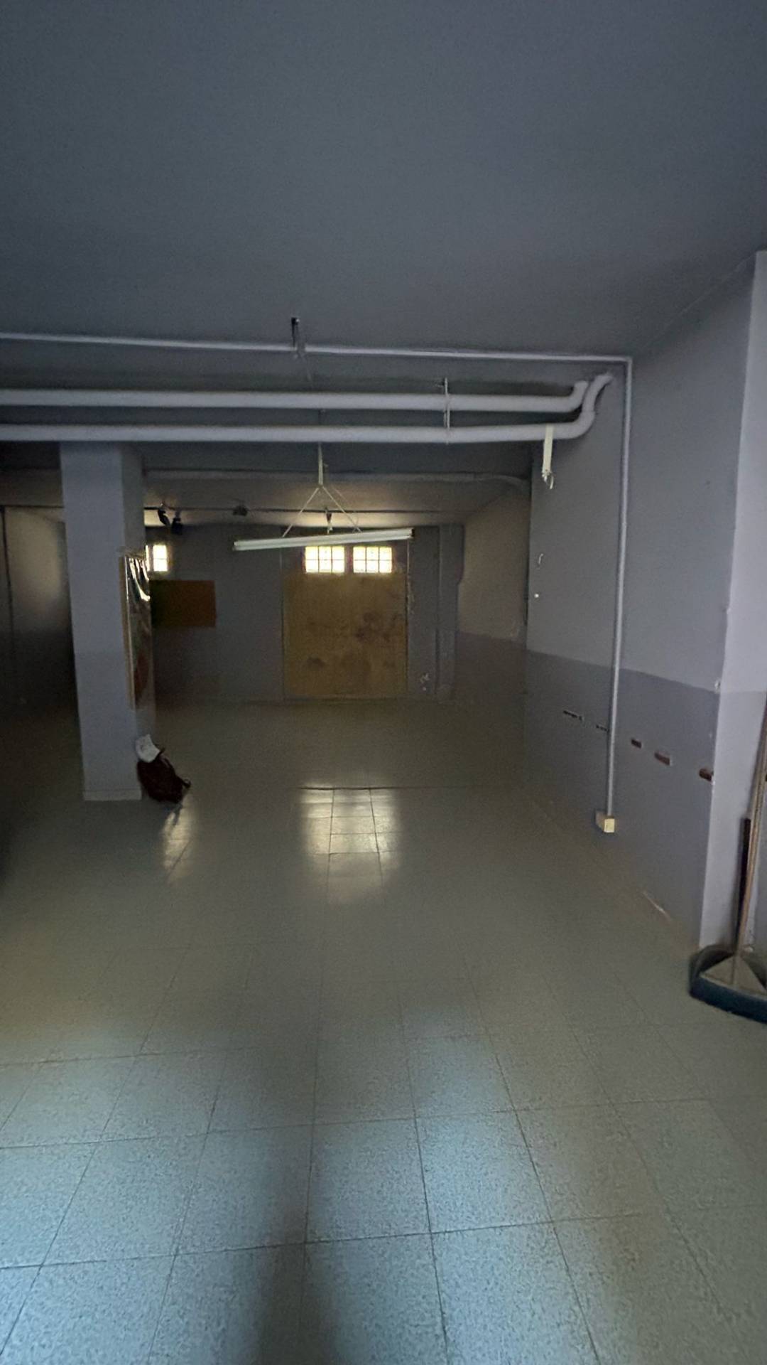 Locale commerciale in vendita a Torino, Santa Rita