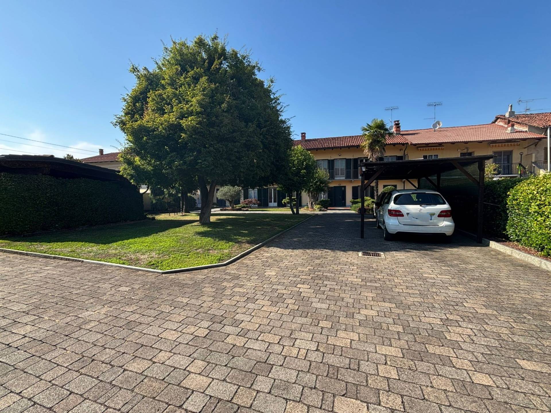 Villa Bifamiliare in vendita a Chivasso, Castelrosso