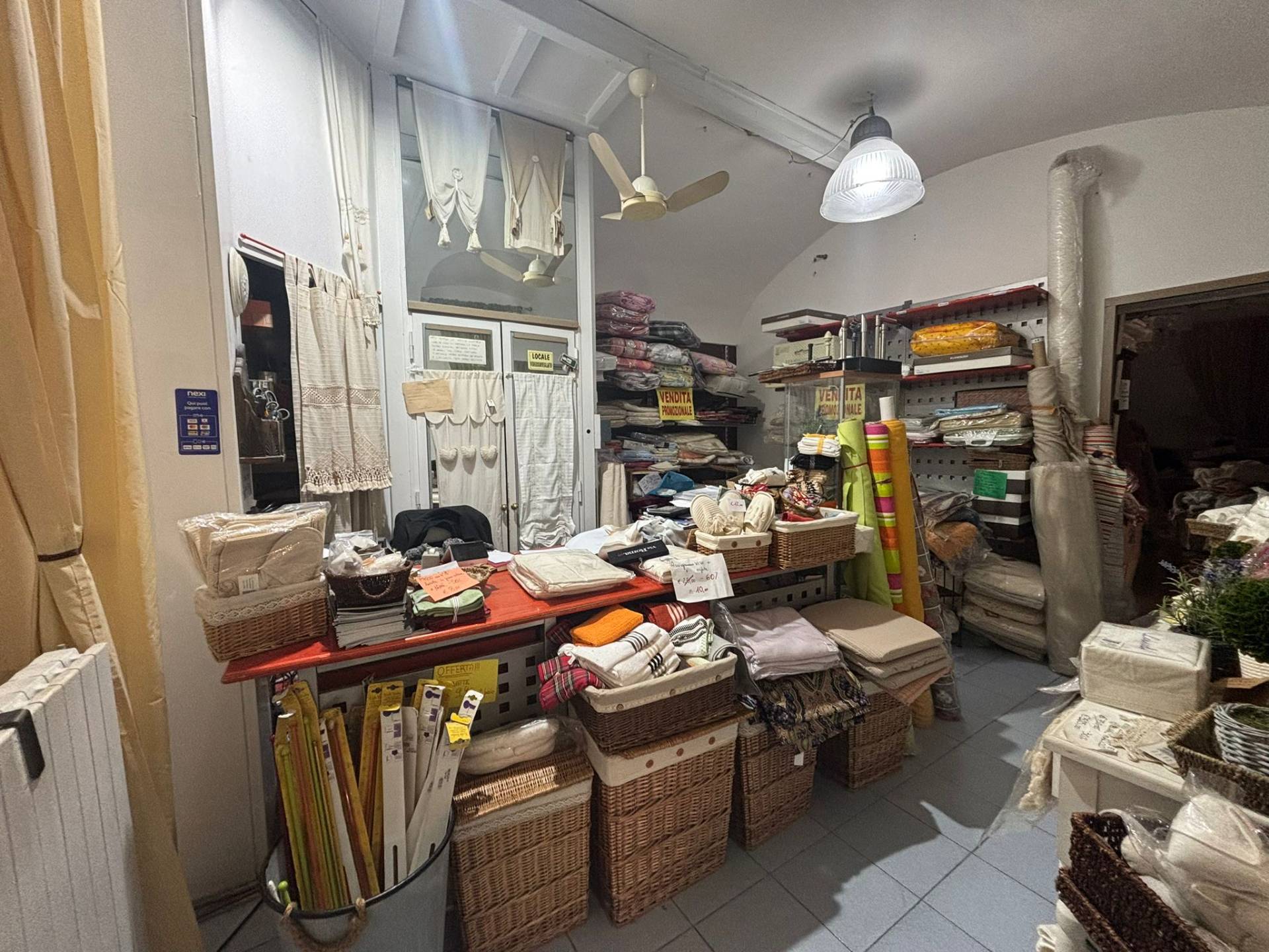 Locale commerciale in vendita a Chivasso