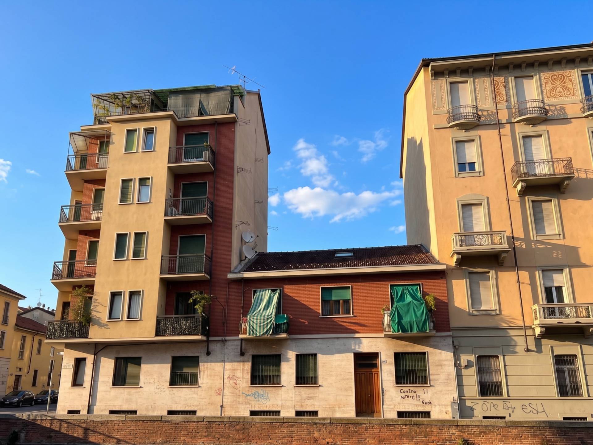 Stabile / Palazzo in vendita a Torino, Aurora