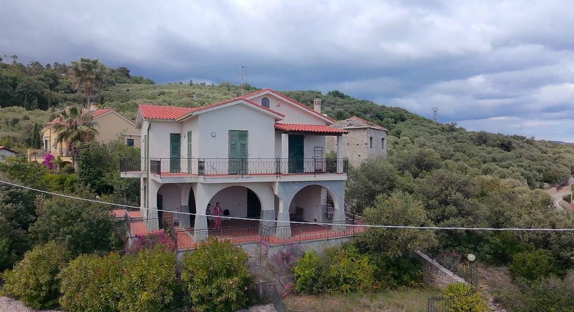 Villa in vendita a Pietra Ligure