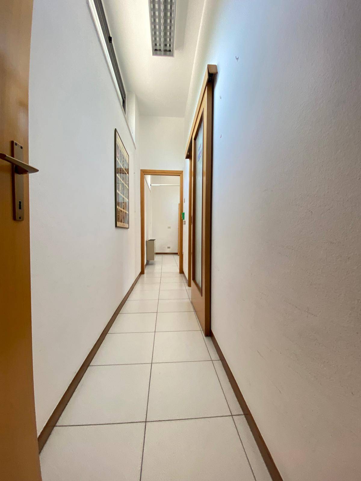 Studio/Ufficio in vendita a Sant'Ambrogio di Valpolicella, Domegliara