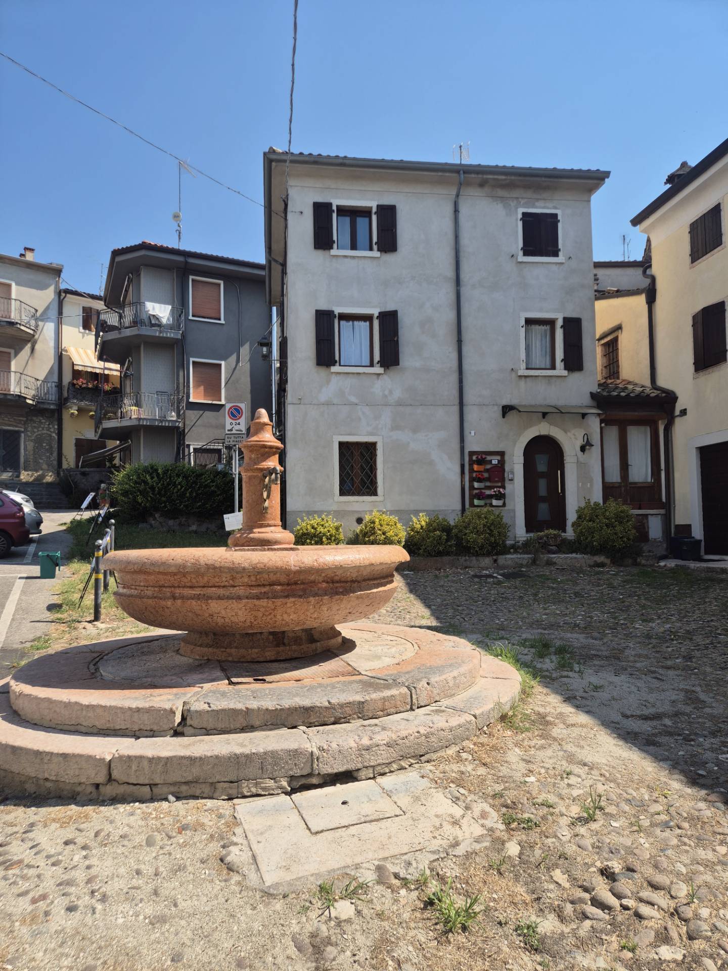 Appartamento in vendita a Caprino Veronese