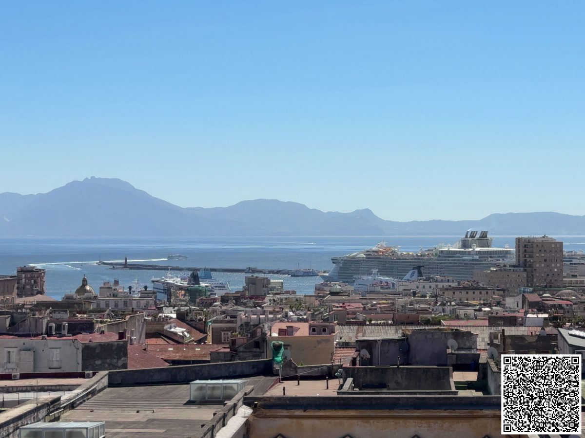 Appartamento in vendita a Napoli