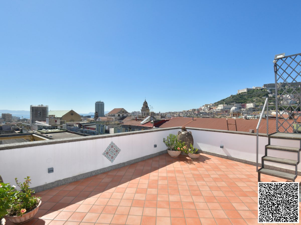 Appartamento in vendita a Napoli