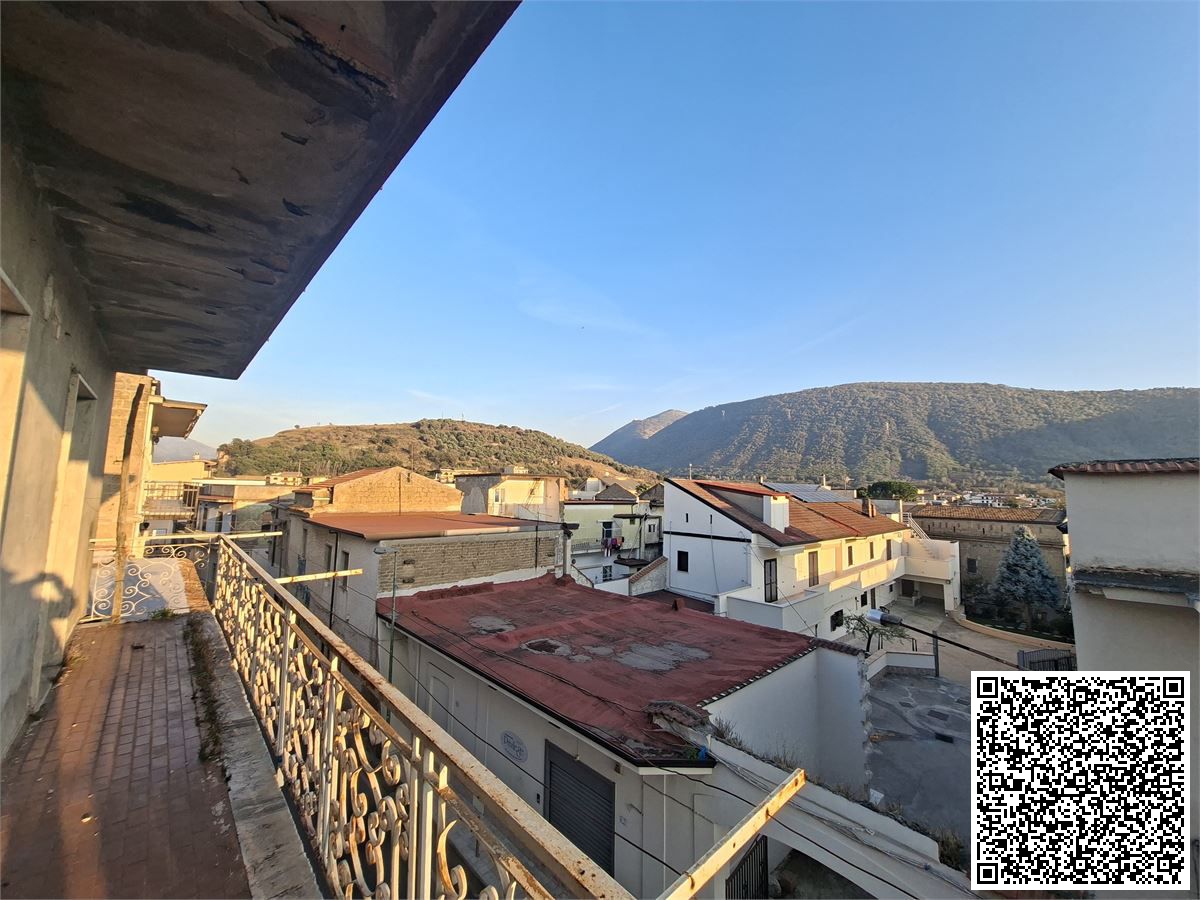 Stabile/Palazzo in vendita a Santa Maria a Vico