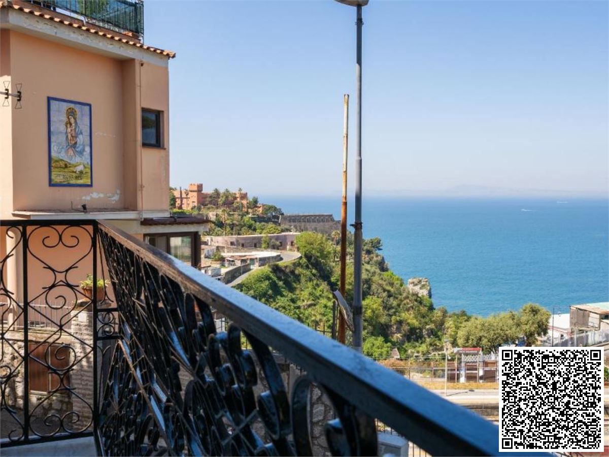Bilocale vista mare a Vico Equense