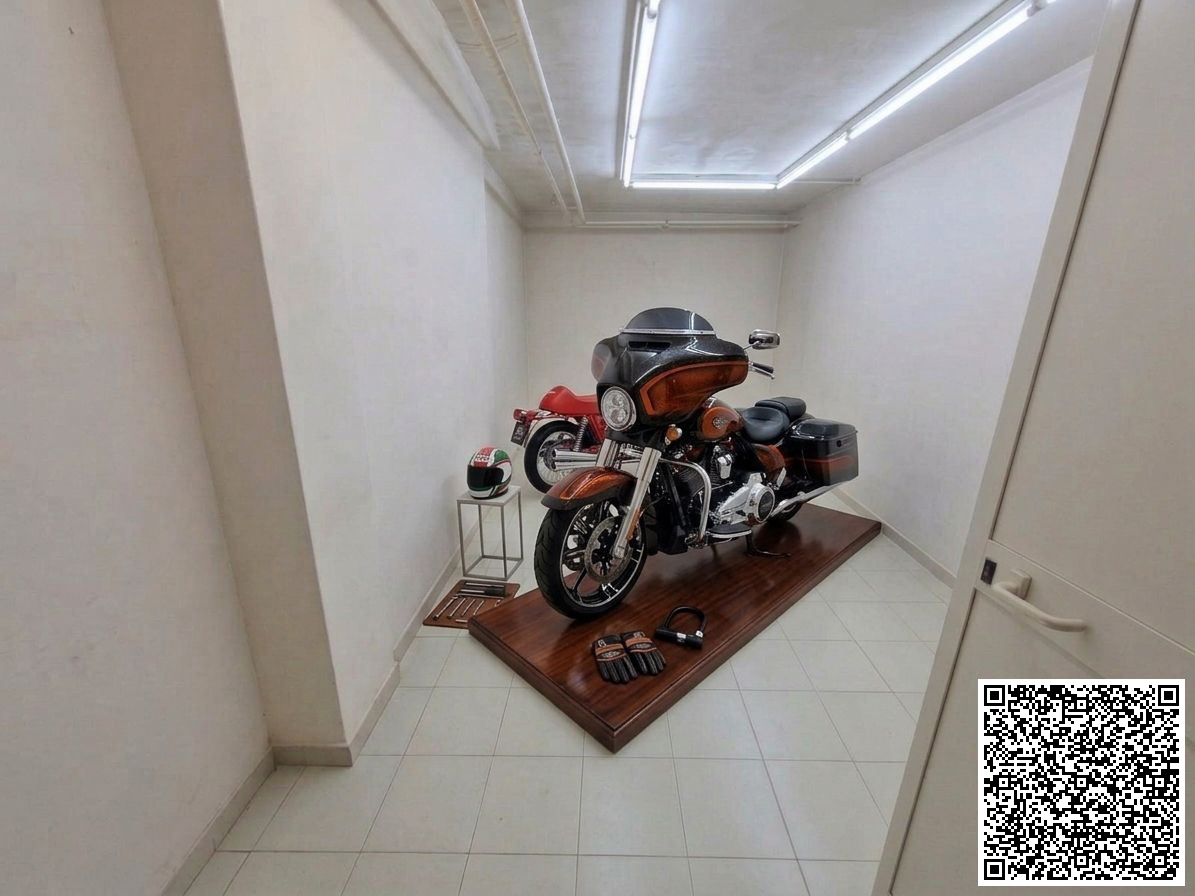 Box/Garage 18mq in vendita, Napoli vomero