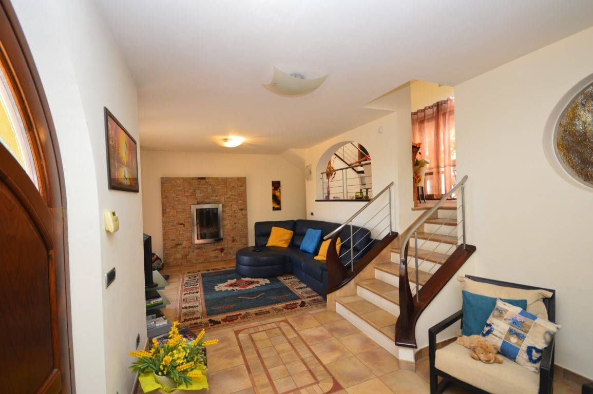 Villa in vendita a Collesalvetti