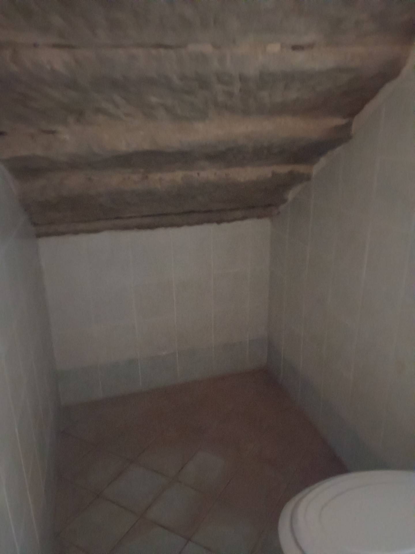 Locale commerciale in affitto a Ponsacco