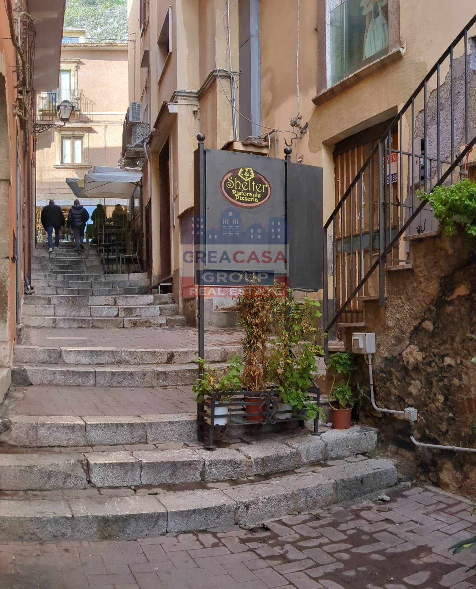 Locale commerciale da ristrutturare, Taormina centro
