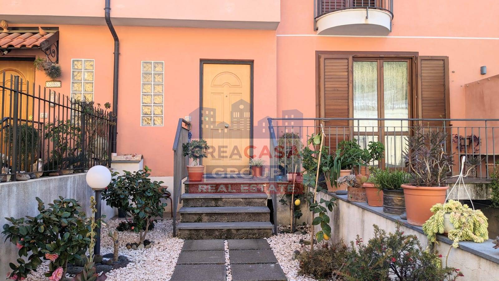 Villa con terrazzo, Taormina trappitello
